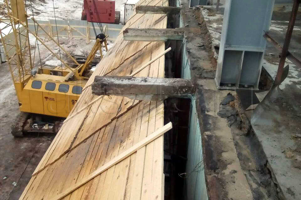 Резка монолитного железобетонного карниза. г. Сыктывкар