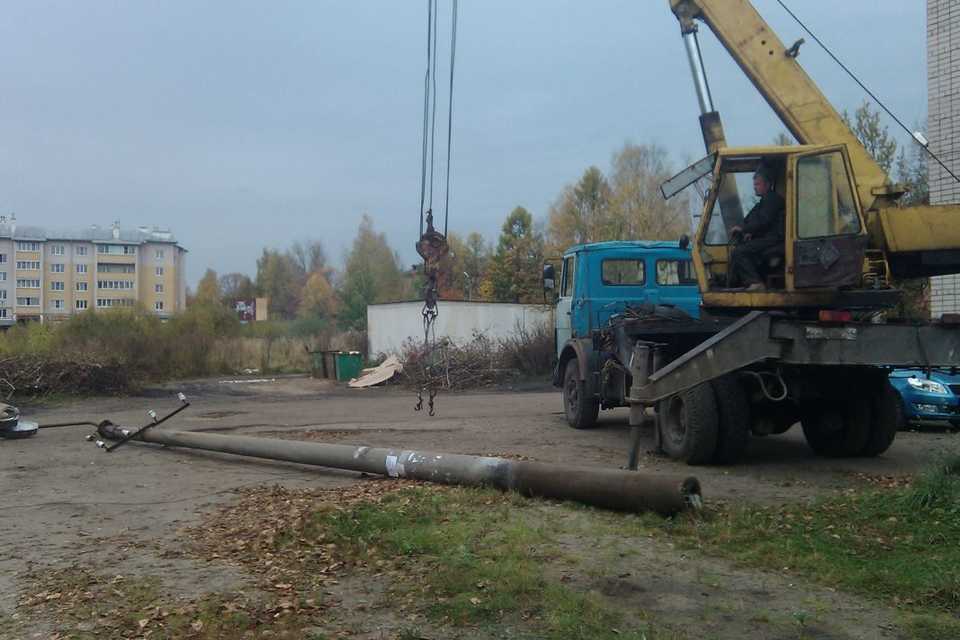 Демонтаж фонарных столбов г. Буй Костромской области